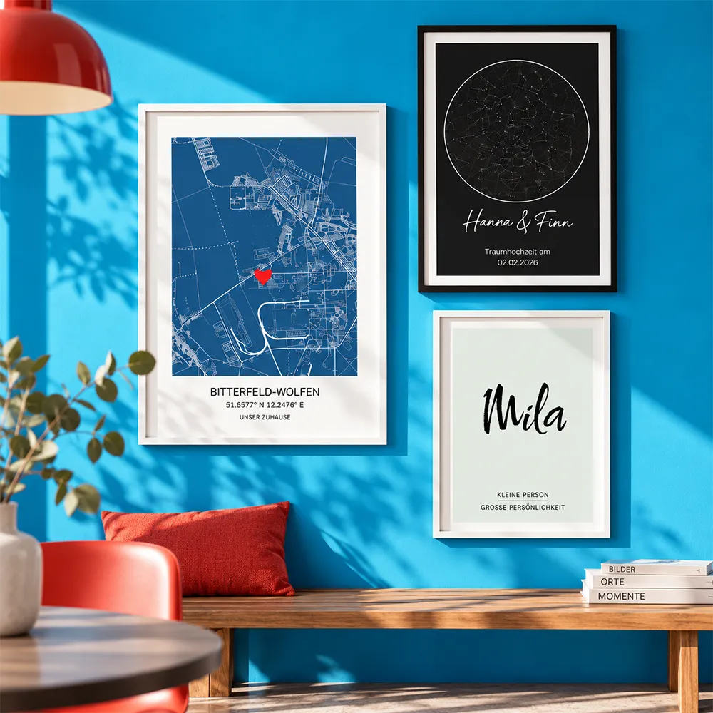 Gallery Wall mit personalisierten Design Geschenken Gallery Wall mit Stadtkarte, Sternenkarte und Typografie Poster als Design Geschenke
