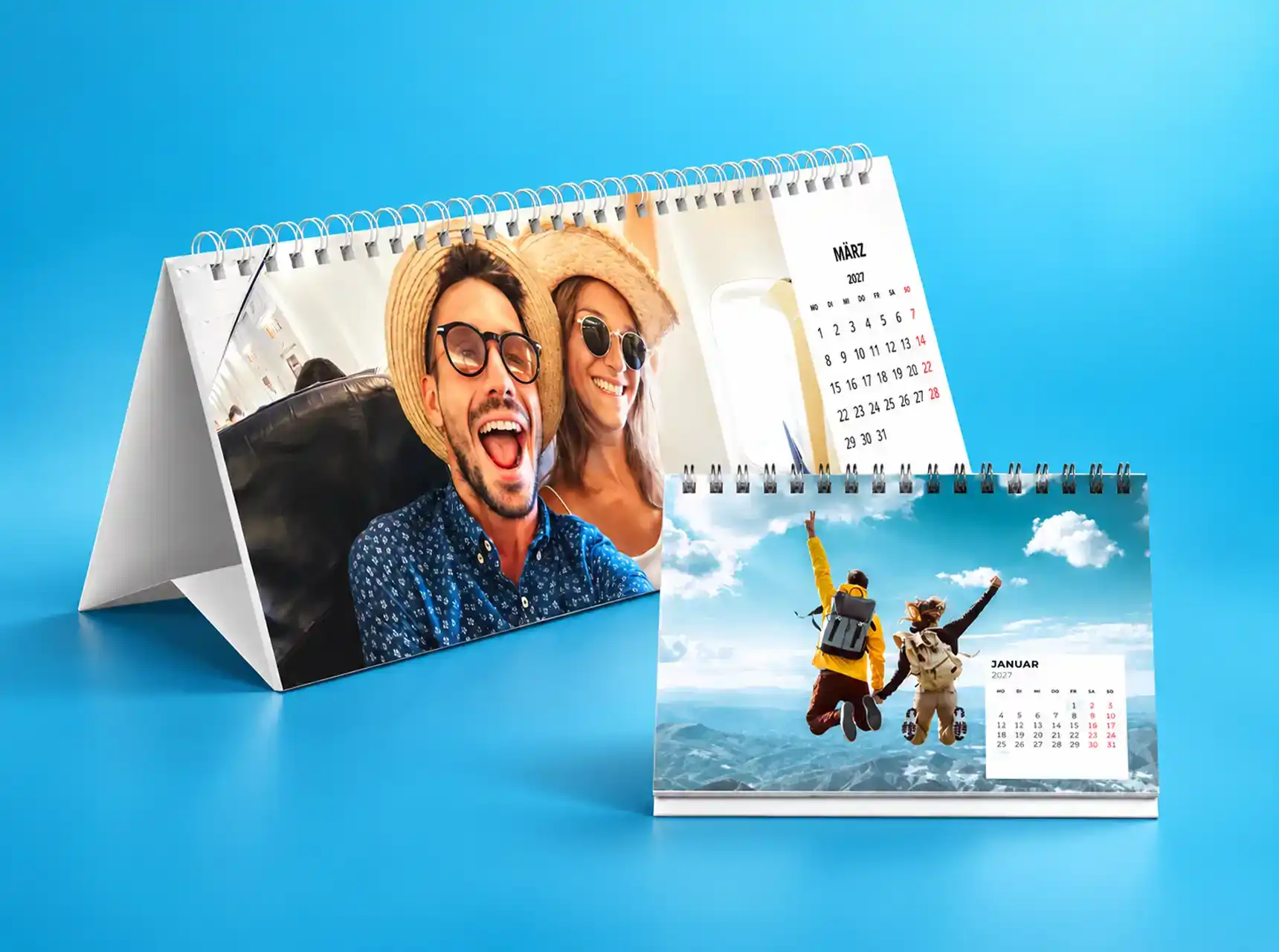 Zwei individuell gestaltete Tischkalender mit persönlichen Urlaubs- und Reisefotos.