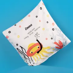 Wärmekissen mit Foto oder Designvorlagen gestalten. Wie wäre es mit einem Kissen für dein Nachwuchs mit Namen, Geburtsdatum und anderen erinnerungswürdigen Daten.