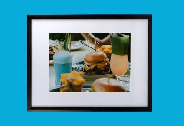 Du bist ein Fan davon dein Essen zu fotografieren? Dann solltest du deine schönsten und leckersten Schnappschüsse unbedingt auf einem Poster mit Rahmen verewigen.