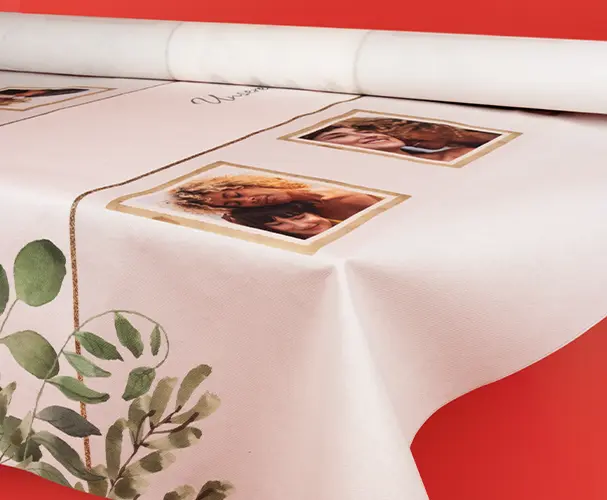 Trend 2025: Stilvolle Papiertischdecke mit Fotodruck. Perfektes neues Produkt für besondere Anlässe!