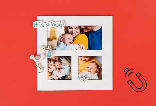 Ein schönes Mitbringsel für Babys ist unser Magnet-Rahmen mit eurem Familienfoto. Verziere ihn mit Stickern und präsentiere deine Fotos auf allen magnetischen Flächen. 