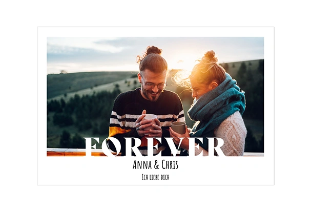 Wir heben die klassischen Poster Fotoprodukte auf ein neues Level. Gestalte Collagen oder zeige nur ein Motiv - Wir bringen sie auf Fotopapier oder als Digitaldruck groß raus.