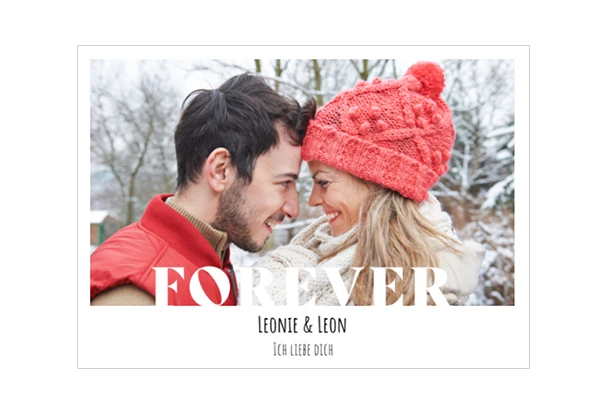 Wir heben die klassischen Poster Fotoprodukte auf ein neues Level. Gestalte Collagen oder zeige nur ein Motiv - Wir bringen sie auf Fotopapier oder als Digitaldruck groß raus.