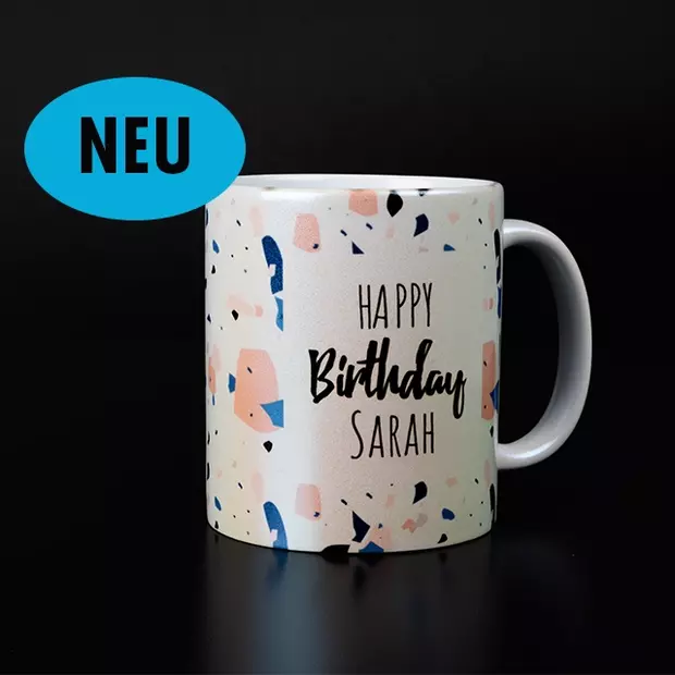 Diese elegante Tasse mit Perlmuttschimmer und einem inspirierenden Spruch ist ein tolles Fotogeschenk für besondere Menschen. Perfekt für die Back Week Angebote.