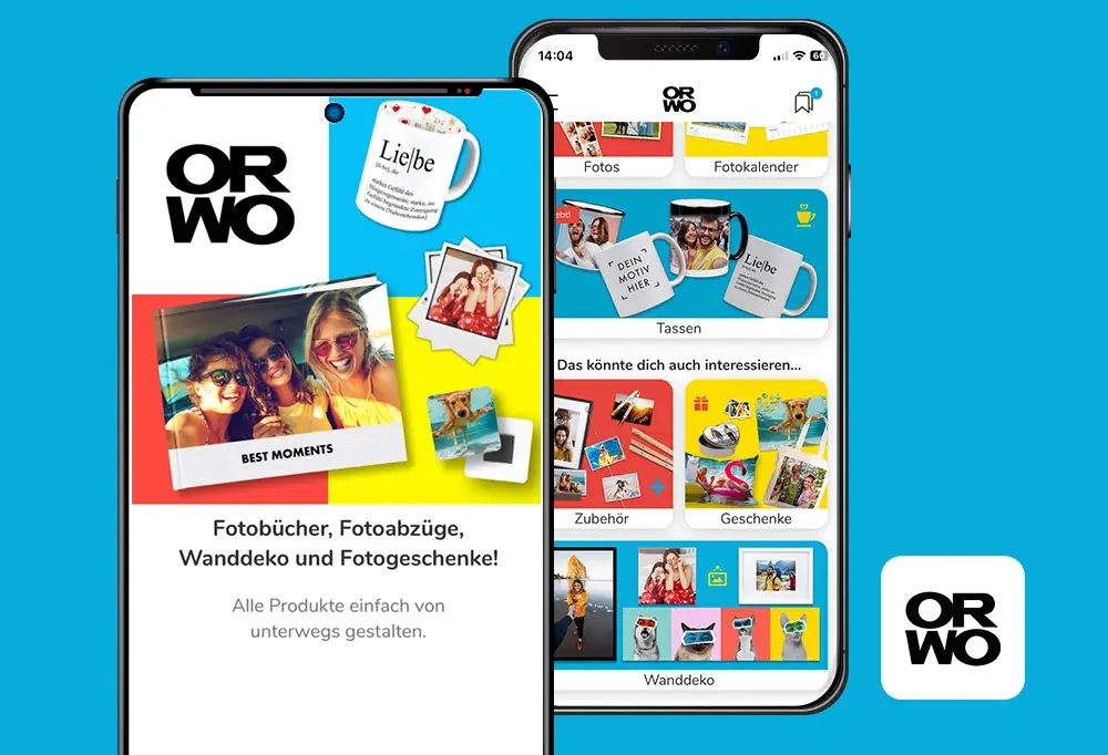 Zwei Smartphone Bildschirme: Die Startseite der ORWO Foto App zeigt eine übersichtliche Navigation, während der zweite Bildschirm die Auswahl der Fotoprodukte präsentiert. Eine benutzerfreundliche App für kreative Fotoprojekte.