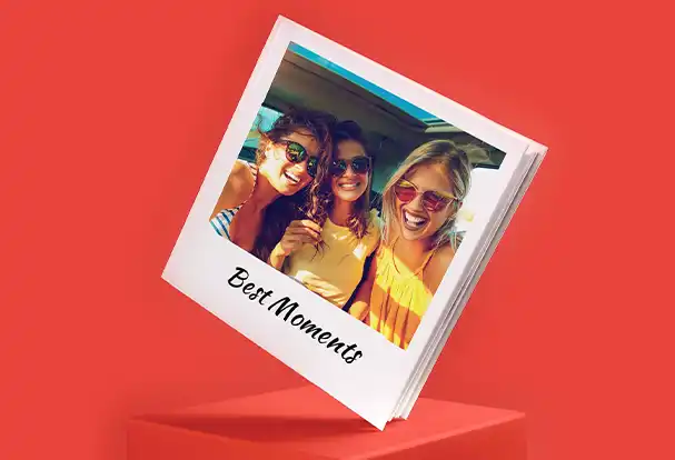 Ein hochwertiges Fotobuch mit dem Titel "Best Memories". Das Cover zeigt ein elegantes Design mit individuellem Foto. Ein tolles Geschenk, ergänzend zur Fingerabdruck Leinwand. Eine kreative Möglichkeit, persönliche Erinnerungen festzuhalten.