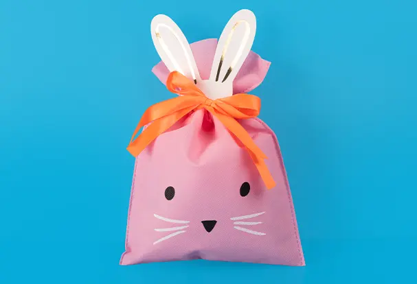 Schoenes Handtuch Geschenk als eigenstaendige Kunstform. Denken Sie, es ist schwierig? ORWO ueberzeugt Sie vom Gegenteil. Interessanter Zeitvertreib fuer zu Hause.