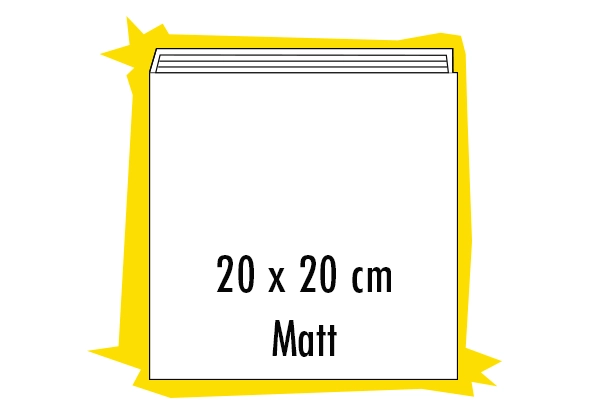 Ein stilistisch präsentiertes quadratisches Fotobuch Softcover, mit ansprechender matter Oberfläche. Das quadratische Format gibt diesem Buch eine beruhigende Ästhetik.