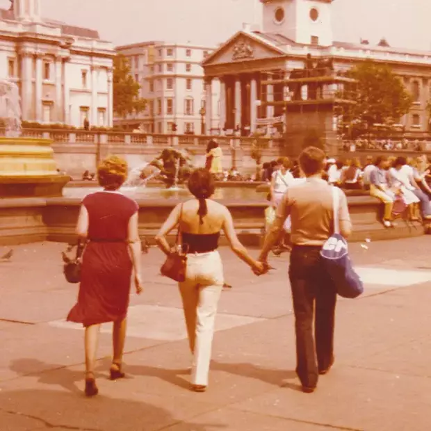 Analoge Fotografie: Erlebe den Charme vergangener Zeiten. Der Charme der analogen Fotografie verblasst nie. Bring Nostalgie in deine Ausflüge und Urlaubsreisen.
