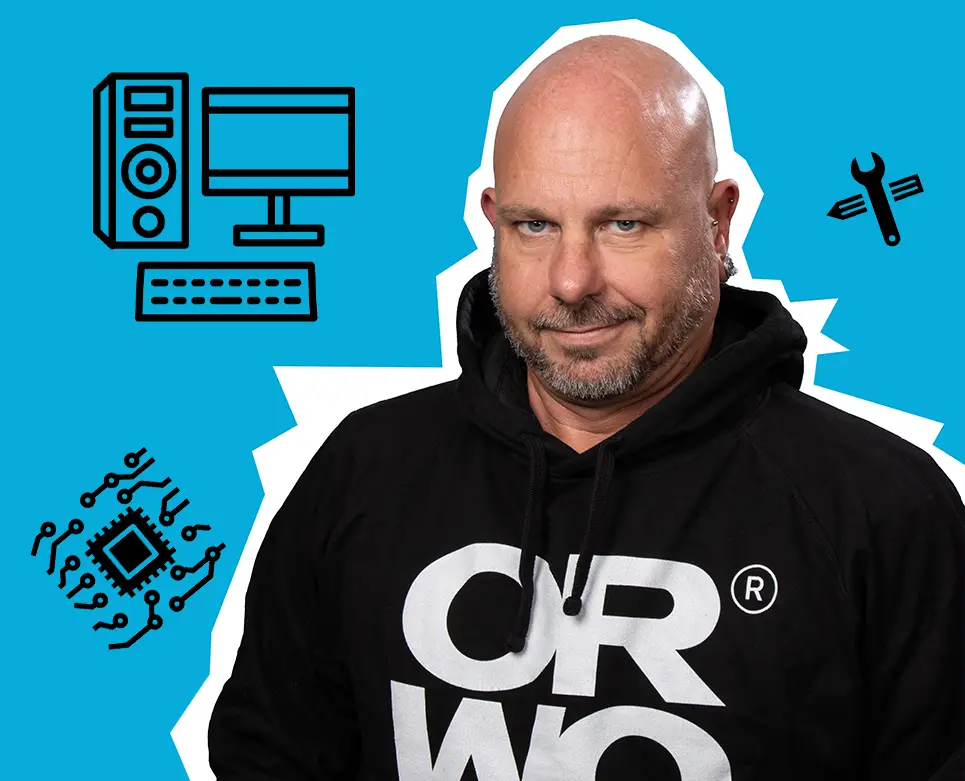 Mann in ORWO-Hoodie vor blauem Hintergrund mit Computer- und Technik-Symbolen: das ist Denny, IT-Systemadministrator bei ORWO