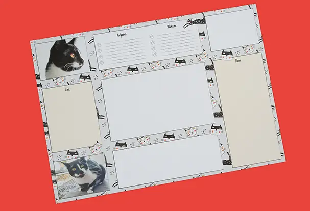 Eine schöne Geschenkidee zum Schulanfang für ältere Kids oder Studierende ist eine personalisierte Schreibtischunterlage. Der ideale Begleiter für Schulzeit oder Uni.