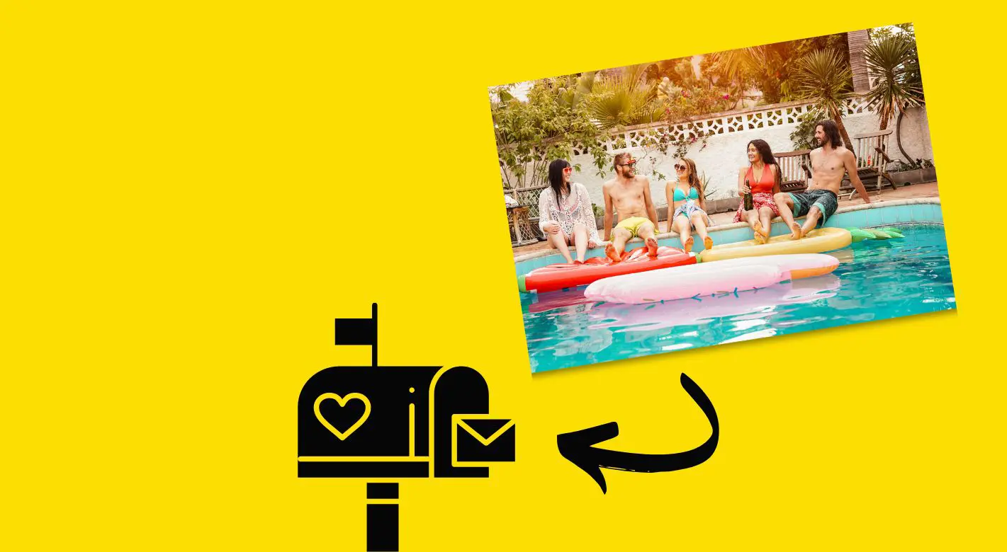Online Postkarte mit Urlaubsbild verschicken Eine Postkarte mit einem fröhlichen Urlaubsmotiv: Junge Menschen entspannen am Pool. Daneben steht ein stilisierter Briefkasten, in den die Postkarte später landen wird. Die Postkarte wurde über die "Postkarten App" gestaltet und kann nun online verschickt werden.