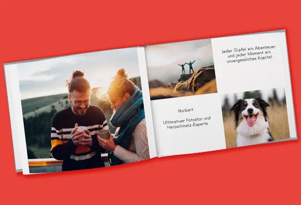 Aufgeschlagenes Fotobuch mit Reisebildern, Naturaufnahmen und Hundefoto sowie persönlichen Texten auf rotem Hintergrund