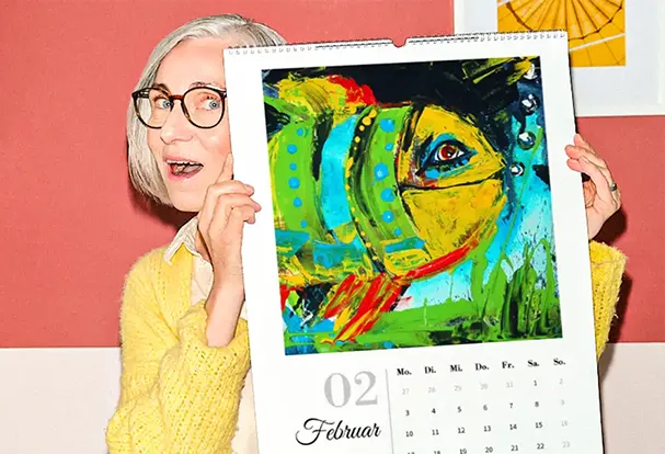 Erwecke die Kreativität deiner Kinder mit einem Kalender! Zwei Kalender gestaltet mit Kunstwerken der Kleinsten, Geschenke die das ganze Jahr Freude bringen.