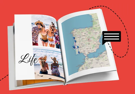 Fotobuch mit Sommerfotos und Landkarten im Album zur Darstellung einer Reise durch Portugal.