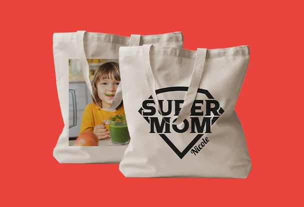 Fotobeutel für Mama Stoffbeutel mit Fotodruck und „Super Mom“-Motiv sowie Name als praktisches und persönliches Fotogeschenk zum Muttertag für unterwegs