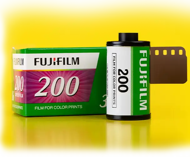 Kleinbildfilm Fujifilm 200 – analoges Fotozubehör für brillante Farbaufnahmen.
