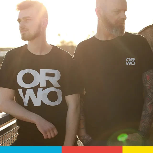 Merchandise von ORWO: Das T-Shirt ist in zwei Varianten erhältlich. XXL-Print vorne und kleines Logo im Nacken oder kleiner ORWO-Druck auf der Brust. 