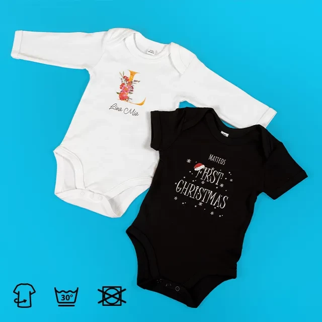 Baby Body bedrucken lassen, Kurz- oder Langarm, 7 Farben Body gestalten und zur Babyparty verschenken. Die Babybodys sind als kurz- und als langärmlig erhältlich und es stehen dir sieben verschiedene Farben zur Auswahl.
