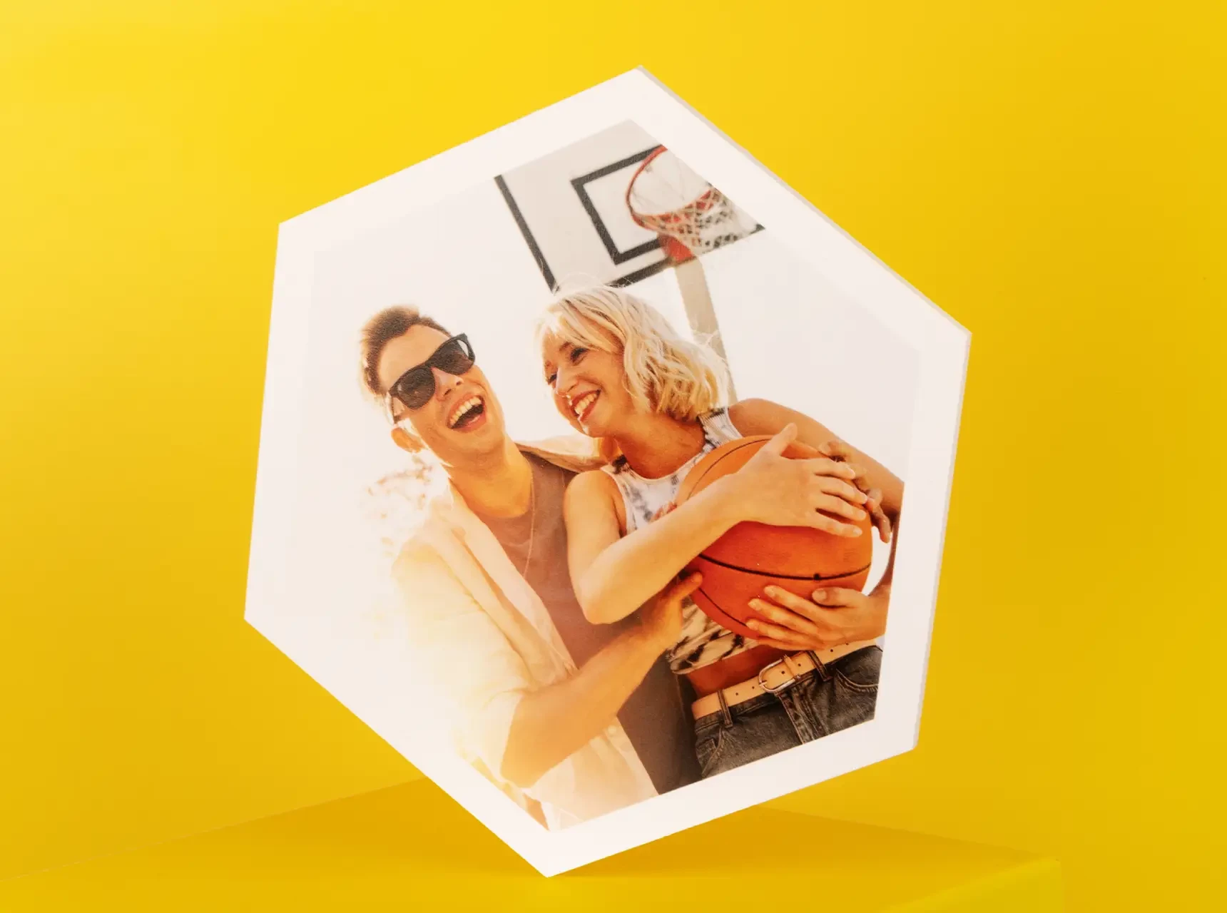 Erwecke deine Räume zum Leben und gestalte einzigartige Fotogalerien mit unseren hochwertigen Fotokacheln – für  eine einzigartige und persönliche Wandgestaltung.