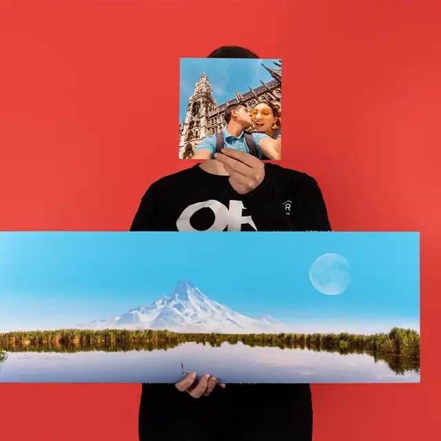 Pappe bedrucken, verschiedene Größen und Formate, hochwertig Wenn wir deinen Karton bedrucken sollen, musst du auswählen, welches Format du willst. Von kleinen quadratischen Formaten bis hin zum Panoramaformat ist alles dabei.
