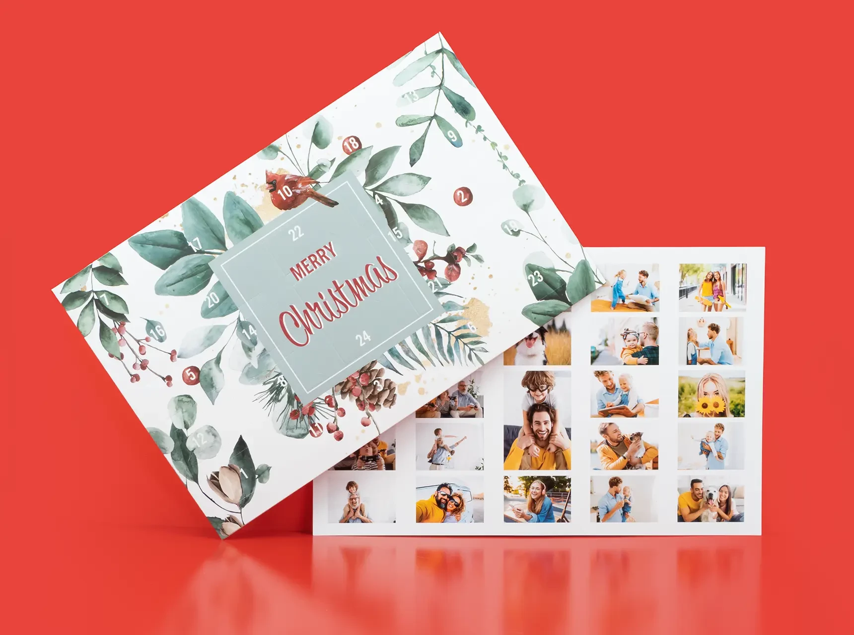 Adventskalender mit Foto und einem eleganten weihnachtlichen Design. Persönliche Bilder hinter den Türchen.