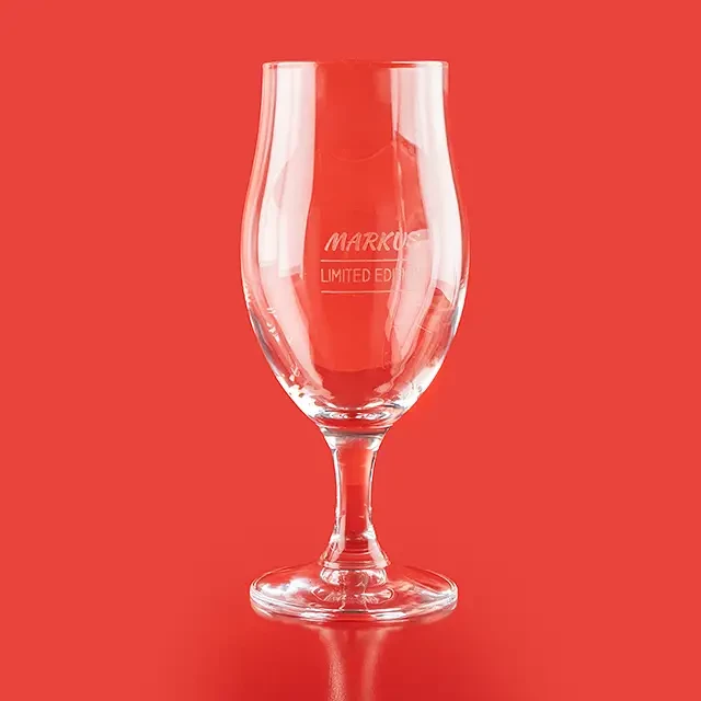 Gläser graviert mit deinem Namen, personalisiert, hochwertig Weingläser kannst du bei ORWO gravieren lassen. Die Trinkgläser aus transparentem Glas sind hochwertig und dementsprechend lebensmittelecht und spülmaschinenfest.