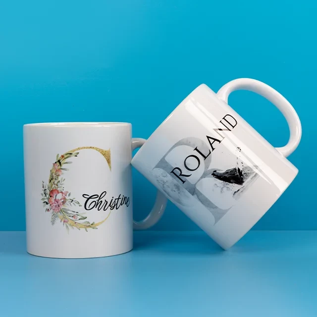 Tasse bedrucken, Fassungsvermögen von circa 300 ml Gestalte deine Tasse mit Foto oder mit Initialen und Namen. Egal, wie du dich entscheidest, das Gestalten geht kinderleicht und von zuhause aus in wenigen Minuten.
