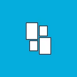 Bilderwand "Kreuzhängung" 47 x 60 cm Vier weiße Rechtecke in unterschiedlichen Größen auf blauem Hintergrund. Kleine Kreuzhängung.