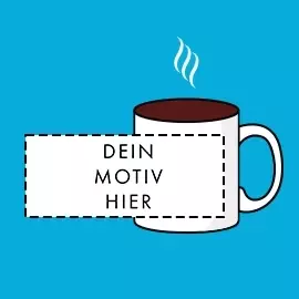 Deine weiße Tasse mit rotbrauner Innenfarbe Weiße Tasse mit rotbrauner Innenfarbe. Die Außenseite ist mit deinem individuellen Motiv gestaltet. Präsentiert vor blauem Hintergrund.