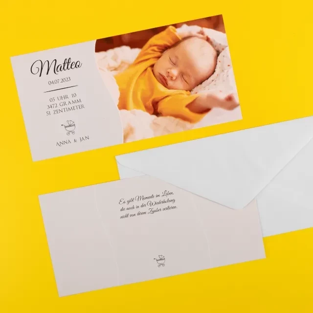 Hast du vor, Fotokarten zu erstellen, um diese an Freunde oder Verwandte zu verschicken? Kein Problem, denn wir schicken einen weißen Briefumschlag gleich mit.