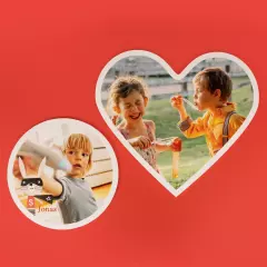 Erstelle deine individuelle Wandcollage mit Fotokacheln Fotokacheln in Kreisform und Herzform: Unsere Forex-Formen bieten unkonventionelle Gestaltungsmöglichkeiten für deine Lieblingsfotos – entdecke die kreative Vielfalt!