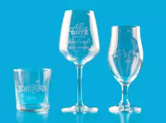 Glasgeschenke mit Gravur bestellst du am besten bei ORWO. Egal, ob Rot- oder Weißwein, Bier oder Saft. Für jedes Getränk haben wir das optimale Trinkglas.