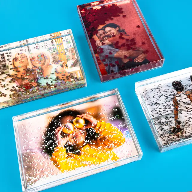 Individueller Schüttelrahmen mit eigenem Foto und Glitzerpartikeln  Schüttelrahmen mit Foto und funkelndem Glitzer – personalisiertes Glitzerfoto als Geschenkidee