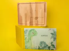 Holz- oder Glas-Schneidebrett personalisiert bestellen. Kreativität hat einen Platz in jedem Raum verdient, so auch in der Küche. Mach dein Leben bunter!