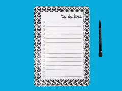 Notiere auf dem magnetischen Wochenplaner alles Wichtige mit dem mitgelieferten Stift – und wische es easy wieder weg!