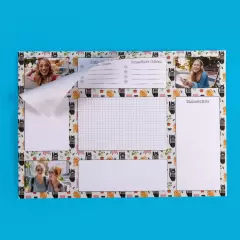 Schreibtischunterlage mit Foto, mit oder ohne Kalendarium Deine personalisierte Schreibtischunterlage kannst du nach deiner eigenen Vorstellung gestalten. Motivierende Sprüche oder schöne Erinnerungen finden ihren Platz.