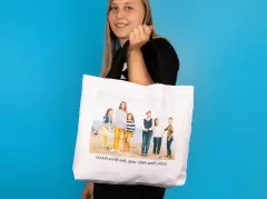 Einkaufstasche bedrucken, 50 x 38 cm groß, hochwertig Shopper bedrucken und sich auf einer 50 x 38 cm großen Fläche kreativ ausleben. Dank des vielen Platzes sind dir beim Gestalten zahlreiche Möglichkeiten geboten.